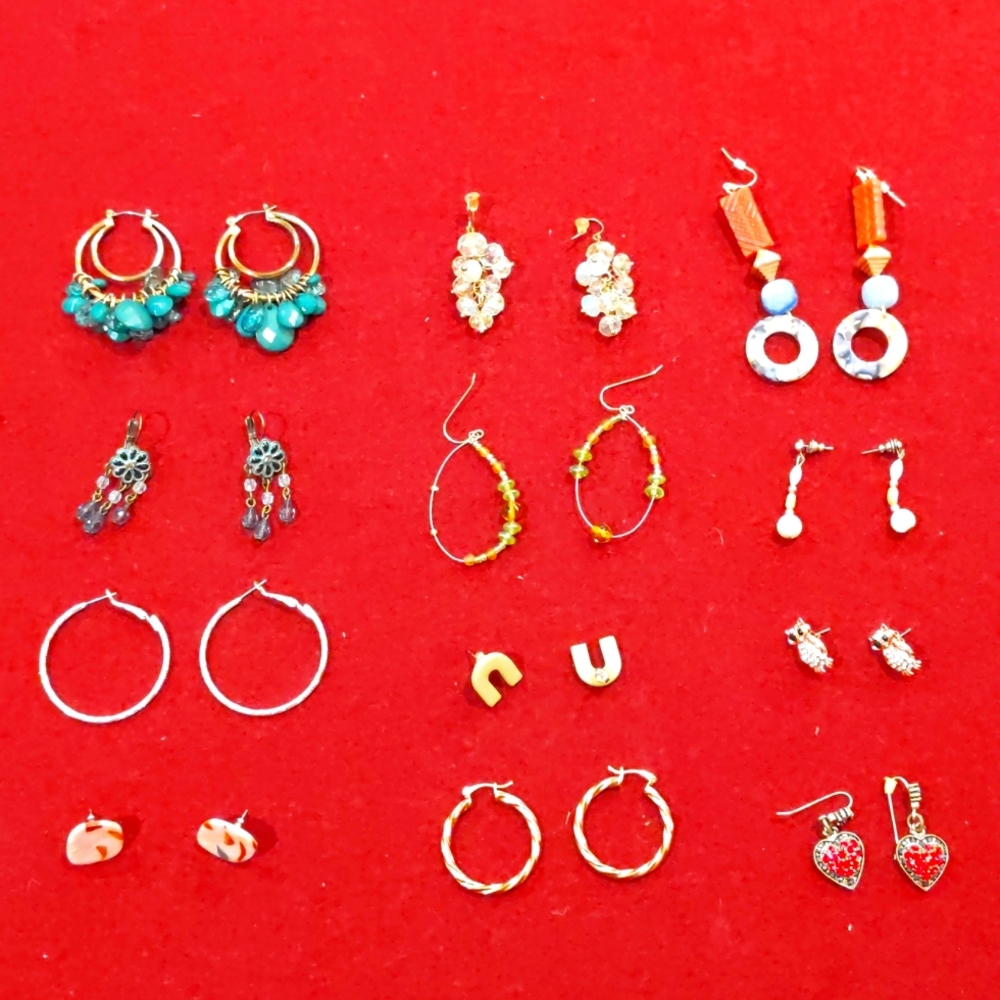 3 for $30 Lot of 12 Pairs Mixed Fashion Earrings Hoops Dangles Rhinestone Beads